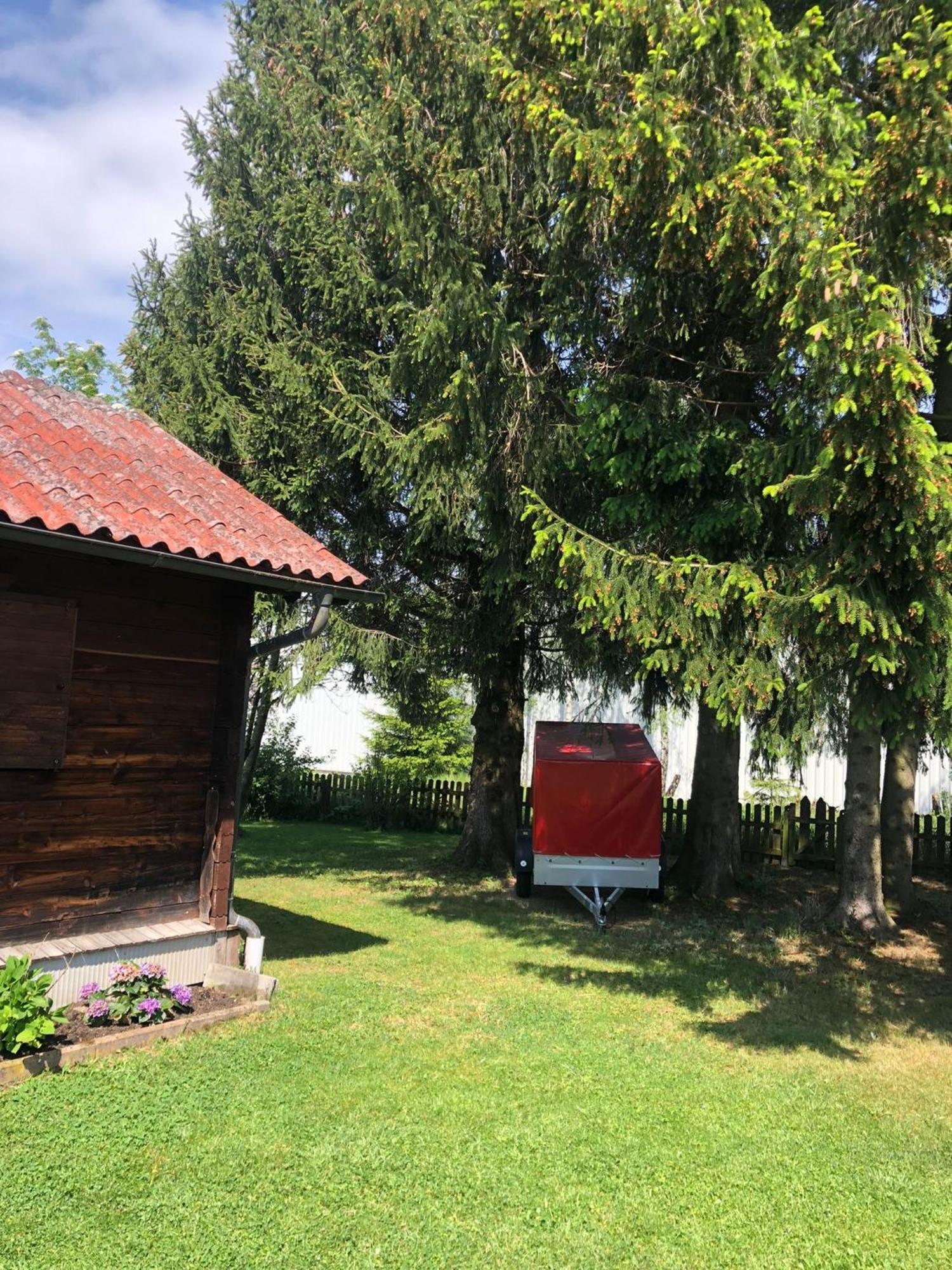 Gemuetliche Blockhuette Mit Grossem Garten Ried im Innkreis Bagian luar foto